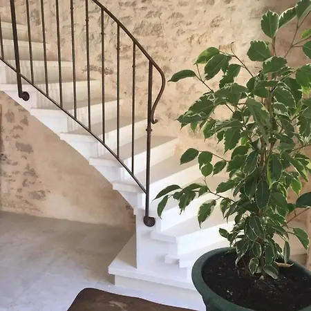 La Maison Ocre ベッド・アンド・ブレックファスト 3*