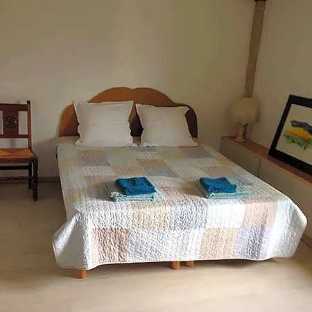 La Maison Ocre Bed & Breakfast Saint-Julien-de-Briola