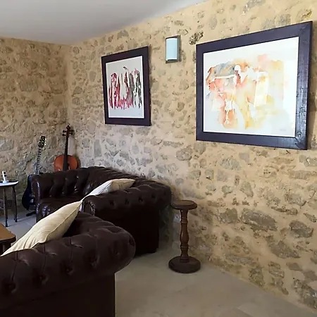 Bed & Breakfast La Maison Ocre Saint-Julien-de-Briola